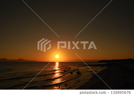 Sunrise viewed from "Mōjima Coast" in Shimabara City Sunrise viewed from "Mōjima Coast" in Shimabara City 138995676