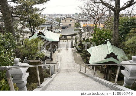 堺神社（新潟縣新潟市西區）正殿及庭院 138995749