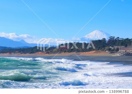 Winter view of Mt. Fuji and the rough waves of Sagami Bay from Terugasaki Beach Winter view of Mt. Fuji and the rough waves of Sagami Bay from Terugasaki Beach 138996788
