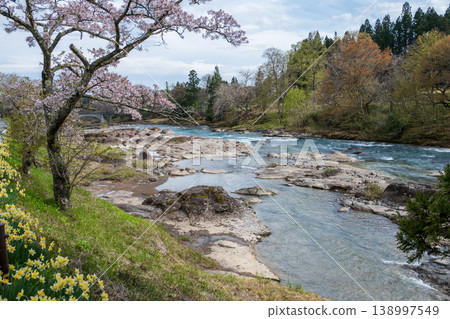 The clear stream and fresh green scenery of Genbi Gorge in spring The clear stream and fresh green scenery of Genbi Gorge in spring 138997549