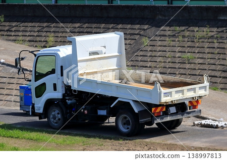 自卸卡車(4噸自卸卡車) 自卸卡車(4噸自卸卡車) 138997813
