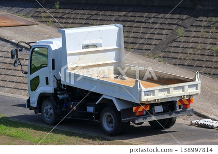 Dump truck (4-ton dump truck) Dump truck (4-ton dump truck) 138997814