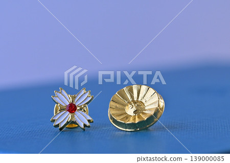 Prosecutor's badge vs. lawyer's badge: Courtroom confrontation image Prosecutor's badge vs. lawyer's badge: Courtroom confrontation image 139000085