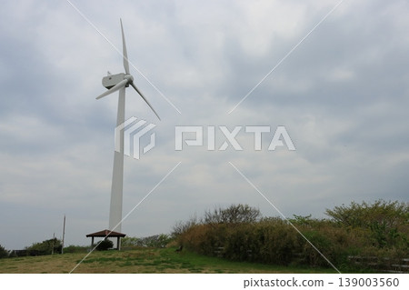 風力發電的風力發電機 風力發電的風景 風力發電的風力發電機 風力發電的風景 139003560