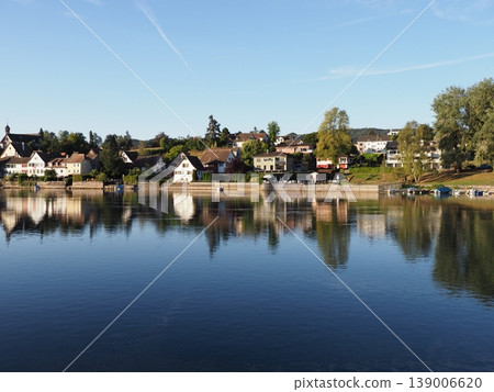 Houses at bank of Rhine River in STEIN AM RHEIN town in SWITZERLAND Houses at bank of Rhine River in STEIN AM RHEIN town in SWITZERLAND 139006620