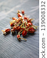 Sesame seeds 139008332
