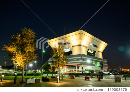 Osanbashi Pier Building changes color at night: Yellow 139008876