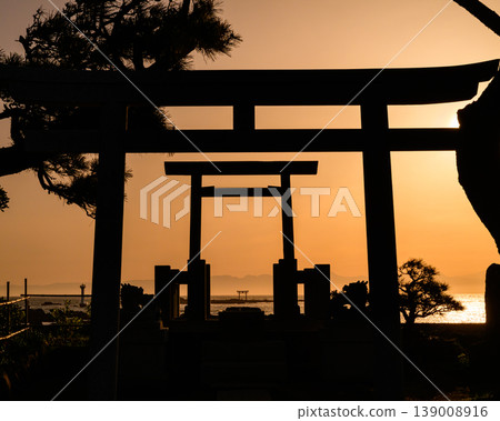 森戶神社的三重鳥居 森戶神社的三重鳥居 139008916