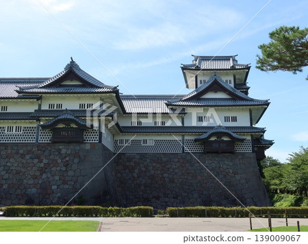 Kanazawa Castle Park Hishiyagura Tower 139009067