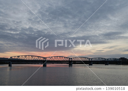 on the riverbed in the morning on the riverbed in the morning 139010518