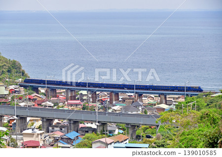 東海道本線,早川-根武川,伊豆急鐵道,2100系,R5編組,皇家特快 東海道本線,早川-根武川,伊豆急鐵道,2100系,R5編組,皇家特快 139010585