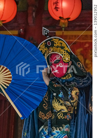 Nagasaki Lantern Festival Face-Changing Show Nagasaki Lantern Festival Face-Changing Show 139012952