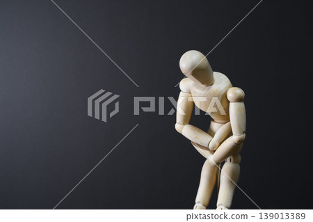Image of a stomach ache 139013389