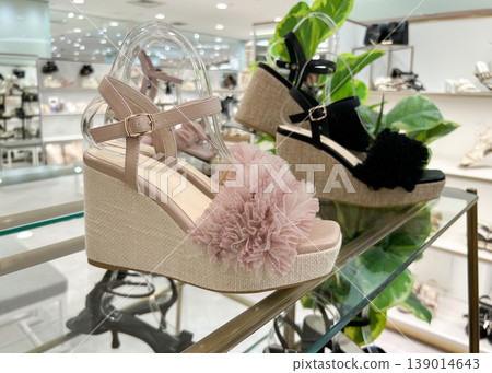 Wedge sandals with voluminous tulle 139014643