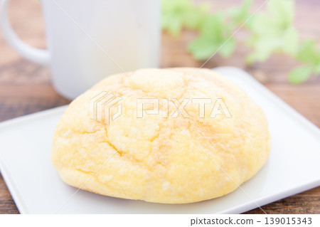 Delicious melon and coffee Delicious melon and coffee 139015343