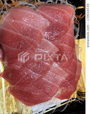 Tuna sashimi Tuna sashimi 139016539