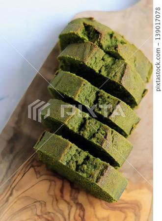 Sliced matcha cake Sliced matcha cake 139017078
