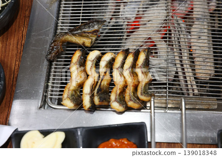 delicious authentic korean charcoal grilled eel 139018348