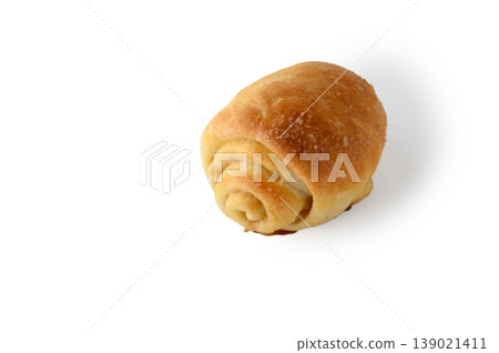 Single Cinnamon Sweet Bun on White Background Single Cinnamon Sweet Bun on White Background 139021411