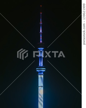 夜幕下的阿拉木圖塔，哈薩克 139021999