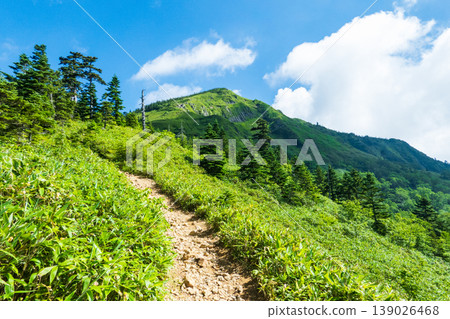 夏季攀登岩須岳(從諾基里到岩須嶽山頂) 夏季攀登岩須岳(從諾基里到岩須嶽山頂) 139026468