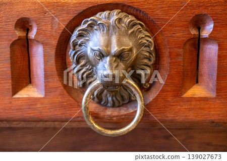 Vintage Lion Head Door Knocker Metal Detail Classic Entrance Symbol Strength Design Vintage Lion Head Door Knocker Metal Detail Classic Entrance Symbol Strength Design 139027673