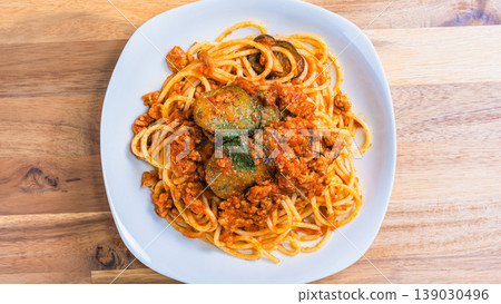 Eggplant meat sauce pasta, Bolognese-style spaghetti Eggplant meat sauce pasta, Bolognese-style spaghetti 139030496