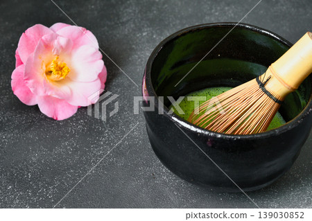 日本茶道:與山茶花(日式圖片) 日本茶道:與山茶花(日式圖片) 139030852