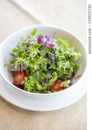 Fresh green salad Fresh green salad 139032192