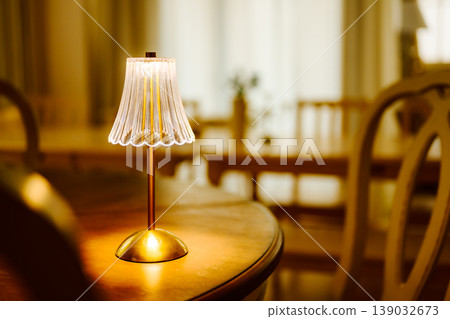 Small rechargeable lamp for tabletop 139032673