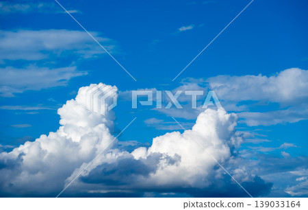 藍天白雲飄浮 139033164
