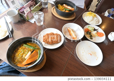 Colorful vegetable soup curry lunch Colorful vegetable soup curry lunch 139034111