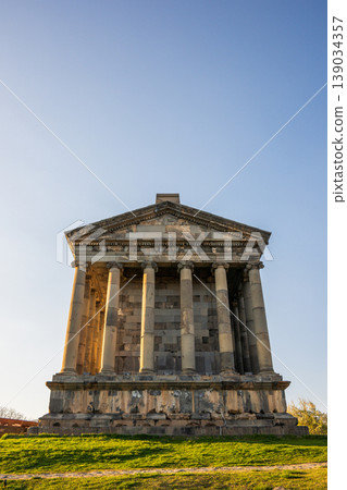 Grand stone Garni temple with tall columns and triangular roof Grand stone Garni temple with tall columns and triangular roof 139034357