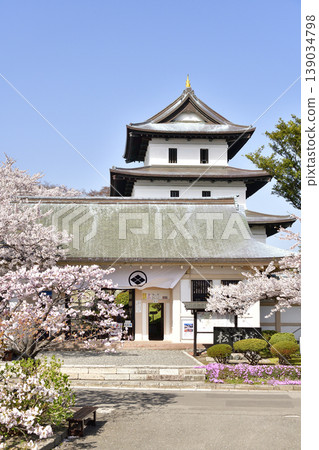 這是一張北海道松前町松前城遺址公園春季景色的照片。 這是一張北海道松前町松前城遺址公園春季景色的照片。 139034798