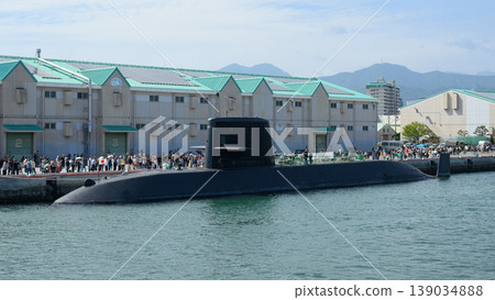 Japan Maritime Self-Defense Force Oyashio-class submarine open to the public Japan Maritime Self-Defense Force Oyashio-class submarine open to the public 139034888