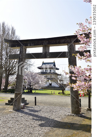 A photograph of the grounds of Matsumae Shrine in Matsumae Town, Hokkaido, in spring. A photograph of the grounds of Matsumae Shrine in Matsumae Town, Hokkaido, in spring. 139035002