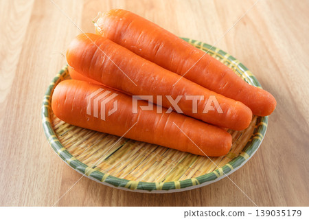 carrots 139035179