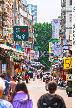 Tamsui Old Street, Taiwan (Some parts are soft-focus) Tamsui Old Street, Taiwan (Some parts are soft-focus) 139035516