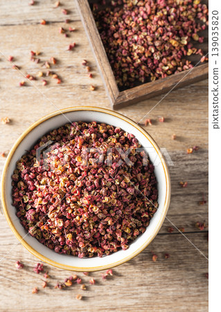 dry red pepper dry red pepper 139035820