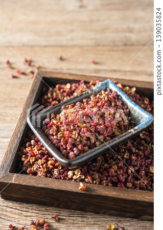 dry red pepper dry red pepper 139035824