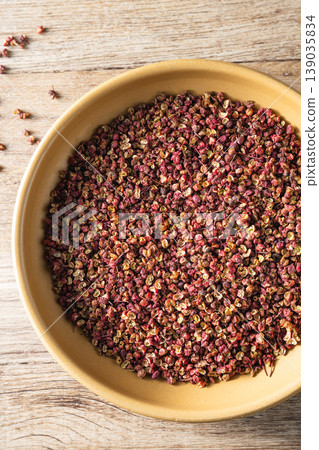 dry red pepper  139035834