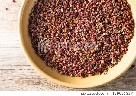 dry red pepper dry red pepper 139035837