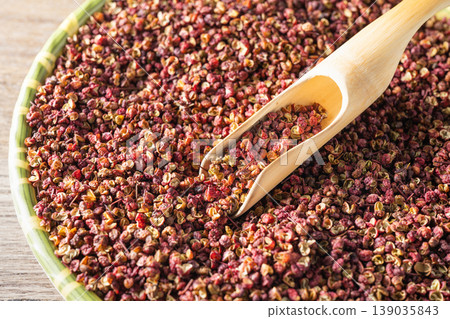 dry red pepper dry red pepper 139035843