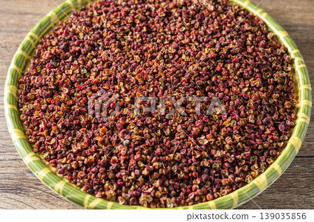 dry red pepper dry red pepper 139035856