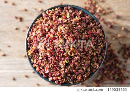 dry red pepper dry red pepper 139035863