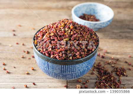 dry red pepper  139035866