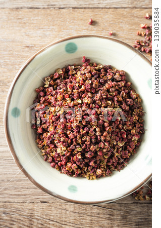 dry red pepper dry red pepper 139035884