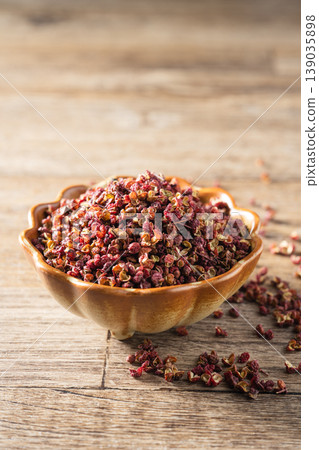 dry red pepper dry red pepper 139035898