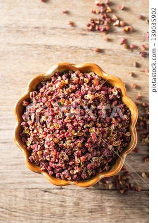 dry red pepper dry red pepper 139035902