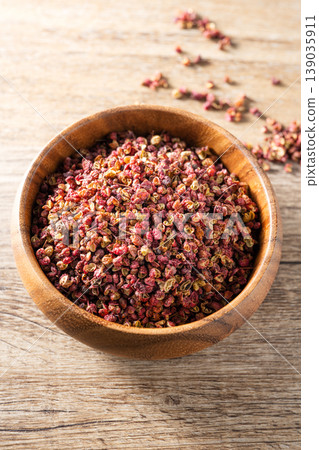 dry red pepper dry red pepper 139035911